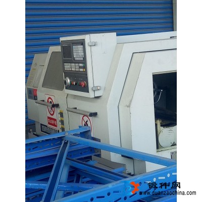 立式加工中心，數(shù)控機(jī)床