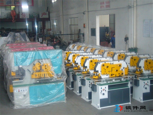 折彎模具,數(shù)控折彎機模具